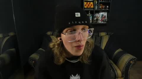 Snapshot of jinnbook chatting on March 2025 08:34:01 AM JinnBook online show from March 2025 08:34:01 AM