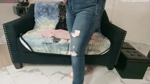 Snapshot of jjjust4fun1985 chatting on January 2025 11:24:01 PM Nicole Allen online show from January 2025 11:24:01 PM