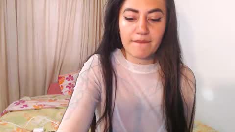 Snapshot of jjodie__ chatting on April 2026 12:10:01 PM luuuuuuuuuu online show from April 2026 12:10:01 PM