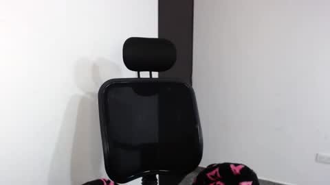 Snapshot of jjulietha95 chatting on February 2025 10:41:01 AM Julieta online show from February 2025 10:41:01 AM