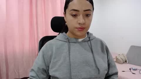 Snapshot of jjulietha95 chatting on February 2025 10:43:01 PM Julieta online show from February 2025 10:43:01 PM