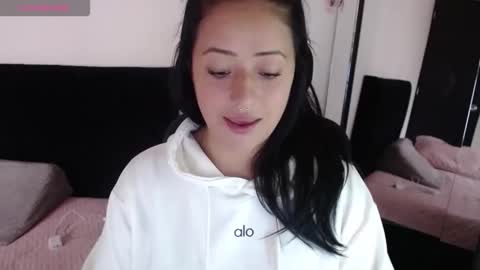 Snapshot of jjulietha95 chatting on October 2025 09:24:02 PM Julieta online show from October 2025 09:24:02 PM