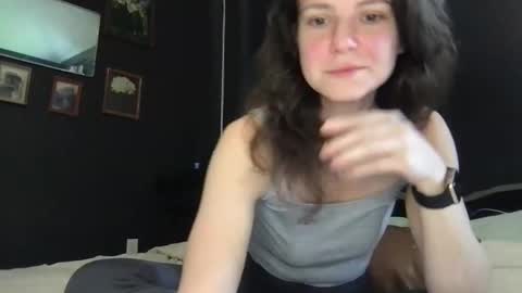 jlynn1997 online show from April 2026 04:38:02 PM