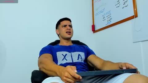 IGJmortton online show from September 2025 12:40:02 PM