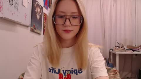 Snapshot of joan_kiss chatting on November 2025 09:12:02 AM joan_kiss online show from November 2025 09:12:02 AM