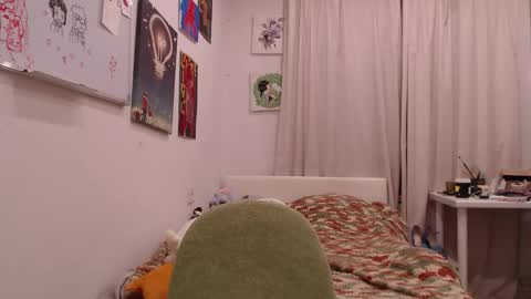 Snapshot of joan_kiss chatting on December 2025 03:41:01 PM joan_kiss online show from December 2025 03:41:01 PM