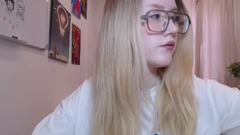 joan_kiss online show from May 2026 08:19:01 AM