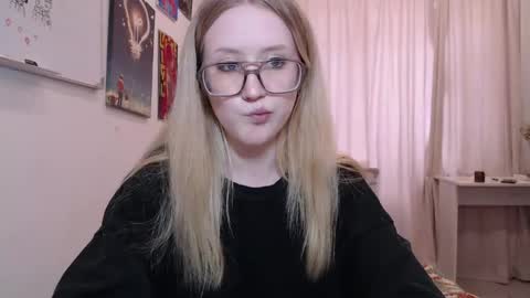 joan_kiss online show from May 2026 01:08:02 PM