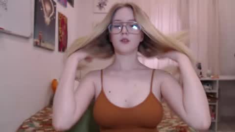 joan_kiss online show from May 2026 02:37:01 PM