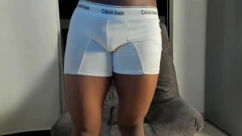 Snapshot of joan_saenz chatting on January 2025 12:37:02 AM JOAN SAENZ online show from January 2025 12:37:02 AM