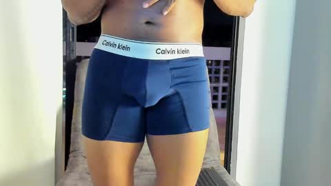 Snapshot of joan_saenz chatting on January 2025 02:37:02 AM JOAN SAENZ online show from January 2025 02:37:02 AM