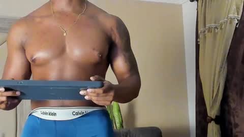 Snapshot of joan_saenz chatting on February 2025 08:01:01 AM JOAN SAENZ online show from February 2025 08:01:01 AM