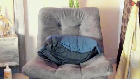 Snapshot of joan_saenz chatting on February 2025 02:58:01 AM JOAN SAENZ online show from February 2025 02:58:01 AM