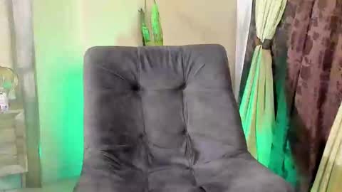 Snapshot of joan_saenz chatting on February 2025 10:59:01 PM JOAN SAENZ online show from February 2025 10:59:01 PM