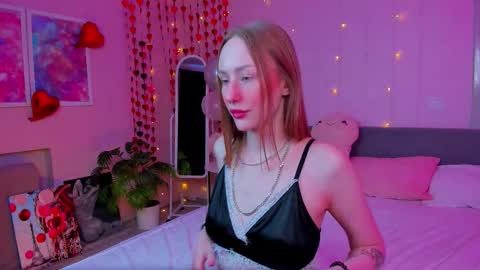 Snapshot of joan_warner chatting on February 2026 04:45:01 AM Skye online show from February 2026 04:45:01 AM