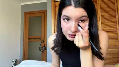 joanaphippin online show from May 2026 07:37:01 AM