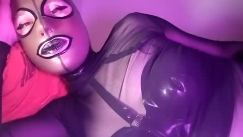 Snapshot of joanesxfree chatting on January 2025 11:02:02 PM The sweetest toy online show from January 2025 11:02:02 PM