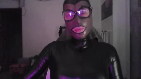 Snapshot of joanesxfree chatting on October 2025 08:06:02 PM The sweetest toy online show from October 2025 08:06:02 PM