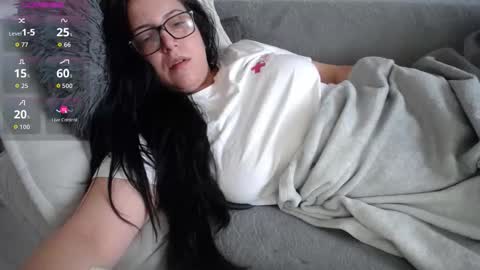 Snapshot of joanna_cw chatting on November 2025 06:49:01 AM Jo online show from November 2025 06:49:01 AM