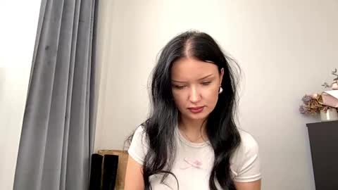 Snapshot of joantasty chatting on April 2026 06:00:02 AM Joan online show from April 2026 06:00:02 AM