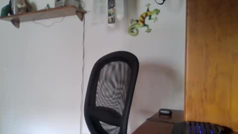 Snapshot of joaodias_18 chatting on December 2024 03:09:02 PM joaodias_18 online show from December 2024 03:09:02 PM