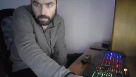 Snapshot of joaodias_18 chatting on February 2025 09:52:02 PM joaodias_18 online show from February 2025 09:52:02 PM