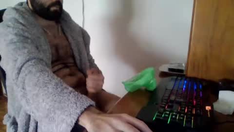 Snapshot of joaodias_18 chatting on March 2025 03:07:01 PM joaodias_18 online show from March 2025 03:07:01 PM