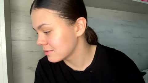Mila online show from May 2026 09:47:01 AM