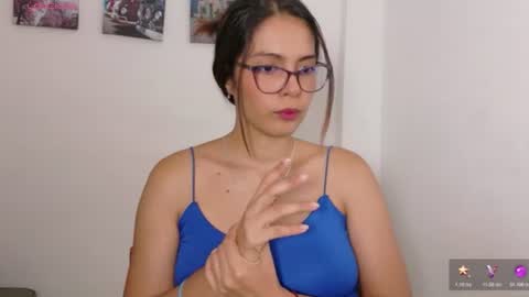 Snapshot of jodidamente_adictiva chatting on June 2026 08:54:01 PM Jhulia online show from June 2026 08:54:01 PM