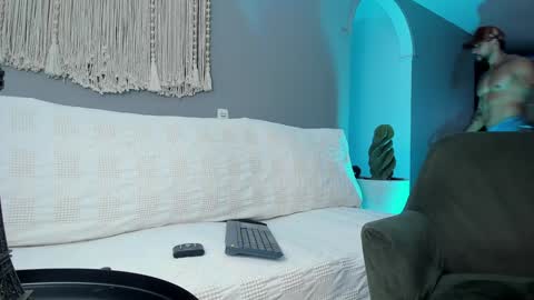 joe_esthetic online show from January 2025 02:09:01 AM