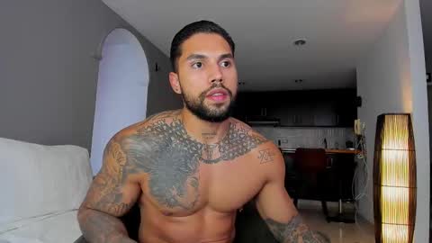 joe_esthetic online show from September 2025 09:09:02 PM