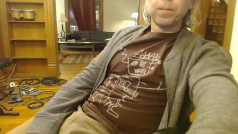 Snapshot of joebo7575 chatting on January 2025 07:54:01 AM joebo7575 online show from January 2025 07:54:01 AM