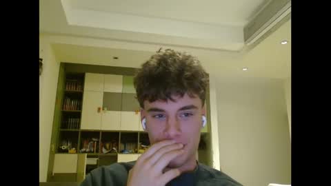 Snapshot of joel_friendly chatting on March 2026 09:32:01 PM JOEL online show from March 2026 09:32:01 PM
