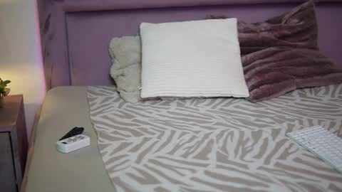  Joelle  online show from December 2025 10:15:01 PM