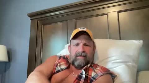 Snapshot of joestros chatting on December 2025 10:29:02 PM joestros online show from December 2025 10:29:02 PM