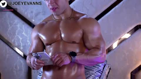 Snapshot of joeyevans chatting on September 2025 06:13:01 AM Joey Evans Joeyevanns IGTW online show from September 2025 06:13:01 AM