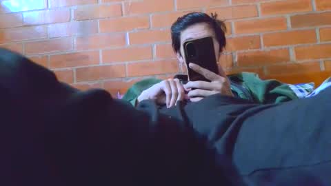 Snapshot of johan70nsexy chatting on June 2026 09:25:02 PM johan70nsexy online show from June 2026 09:25:02 PM