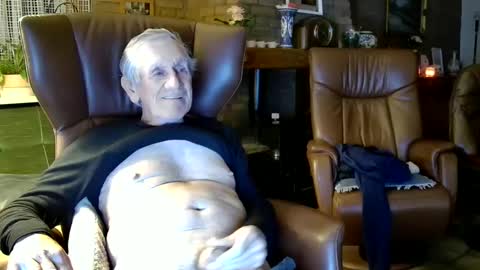 johan7 heet online show from December 2024 06:16:01 PM