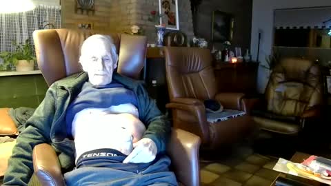 johan7 heet online show from December 2024 04:36:01 PM