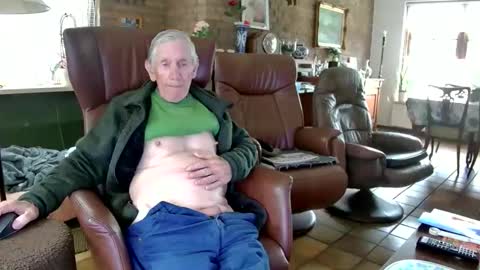 johan7 heet online show from October 2025 02:47:01 PM