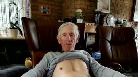 johan7 heet online show from June 2026 03:47:01 PM