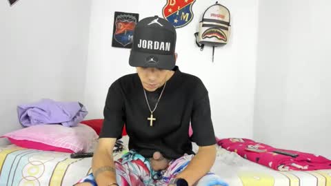 johan_and_antonella online show from December 2024 06:37:01 AM