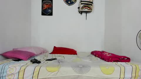 johan_and_antonella online show from December 2024 05:45:01 AM