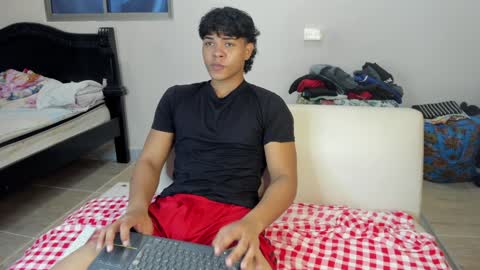 Johan Beley online show from December 2024 02:01:01 PM