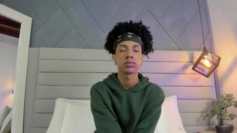 Snapshot of johan_gz_ chatting on November 2025 11:31:02 AM Johan online show from November 2025 11:31:02 AM