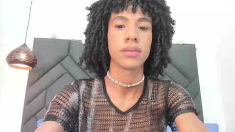 Snapshot of johan_gz_ chatting on December 2025 12:32:01 PM Johan online show from December 2025 12:32:01 PM