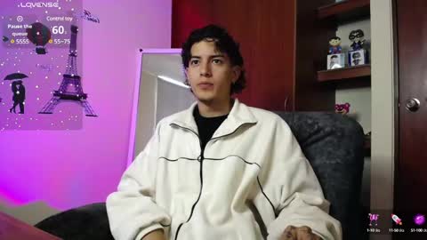 Snapshot of johan_parker222 chatting on February 2025 12:54:01 PM johan_parker222 online show from February 2025 12:54:01 PM