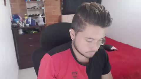 JOHAN independient model online show from March 2026 03:08:01 PM