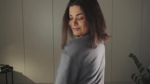 Jo online show from November 2025 08:43:01 PM