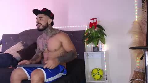 Snapshot of john_and_louis chatting on June 2026 11:57:01 AM John online show from June 2026 11:57:01 AM